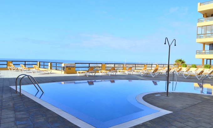 San Miguel de Abona Appartement | Appartement confortable avec solarium privé, connexion Wi-Fi et piscines chauffées