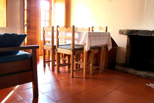 Seia Appartement | Comfortable Apartment in Seia with Terrace and Fireplace