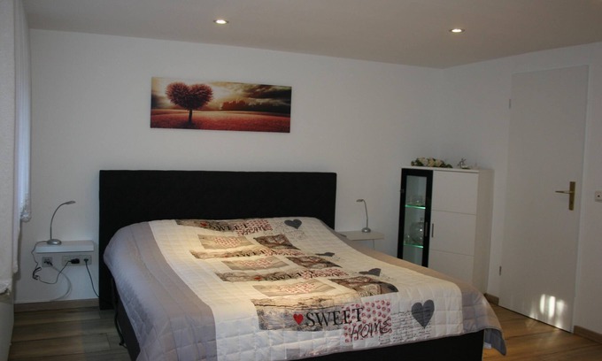 Aachen Appartement | Confortable appartement avec septembre Entrée u. Top connexion u à Aachen. Eifel