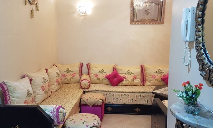 Laayayda Appartement | comfortable, bright accommodation all day long