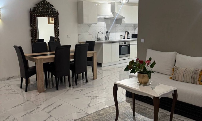 Charnay-les-Macon Appartement | Comfortable, central accommodation