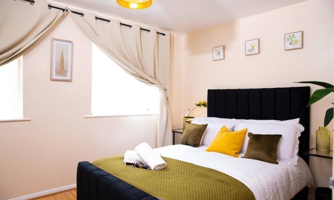 Haselbury Appartement | Comfortable, clean, homely apartment near Tottenham Stadium and local amenities