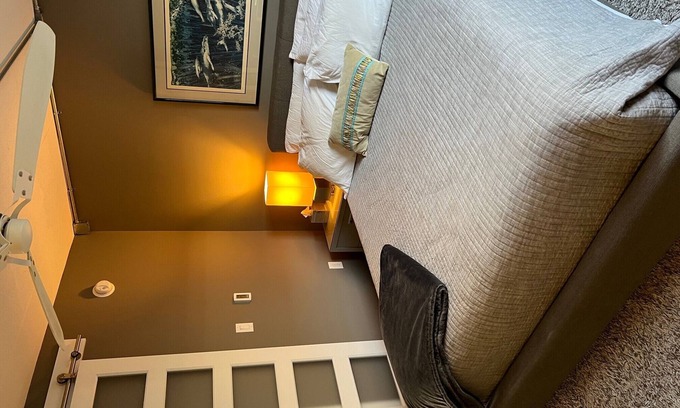 The Pines Copropriété | Comfortable Contemporary Condo - Intown Rehoboth Beach!