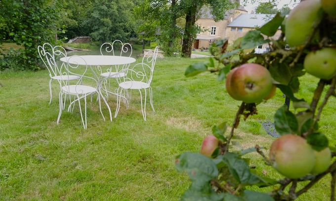 Warnecourt Appartement | Appartement tout confort à la campagne dans ancien moulin du 17 ème siècle.