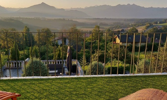 Reignier-Esery Maison | Maison familiale confortable avec vue