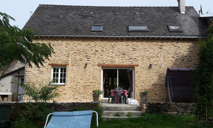 Nyoiseau Cottage | Gîte familial tout confort à la campagne