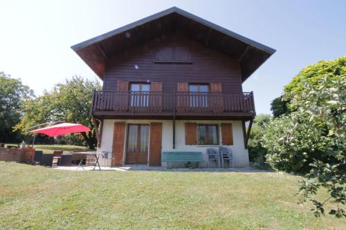 Viviers-du-Lac Chalet De Ski | Comfortable family chalet 5 min drive from the lake