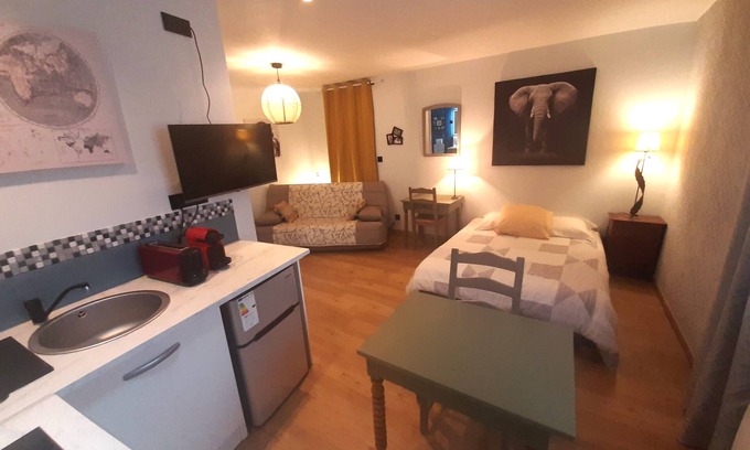 Villedieu-sur-Indre Appartement | Confortable studio à deux pas du golf et au coeur de Villedieu sur indre.