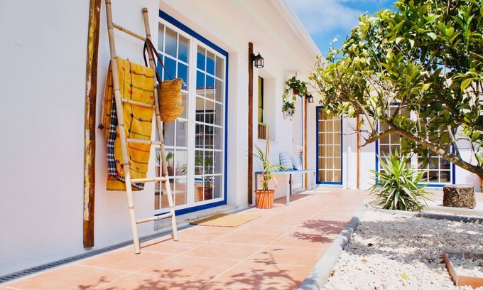 Assafora Appartement | Comfortable, Ground Floor Apartment with Garden View