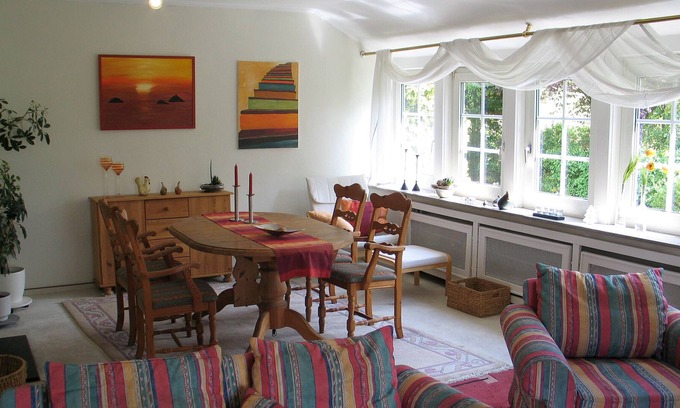 Nieheim Appartement | Comfortable holiday apartment in an idyllic location at the edge of the forest