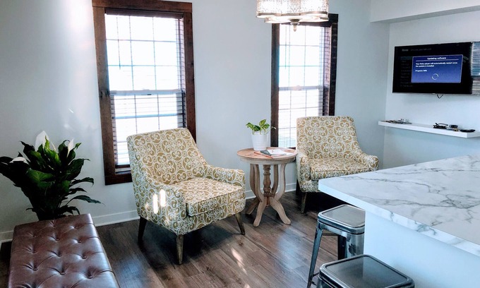 Cedar Rapids Maison | Maison récemment rénovée datant de 1880 au cœur du quartier historique de New New et près du centre-ville
