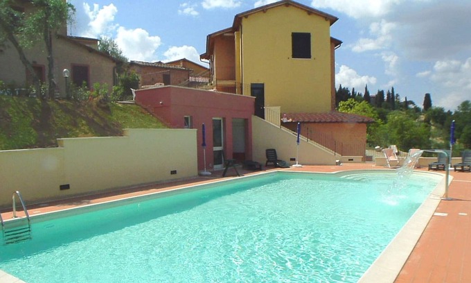 Siena Villa | Comfortable Mansion in Siena with Swimming Pool