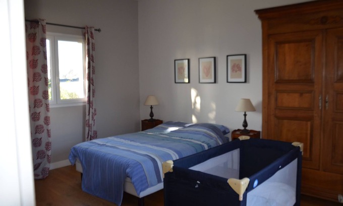 Verines Maison | SUITE PARENTALE CONFORTABLE DANS UNE MAISON