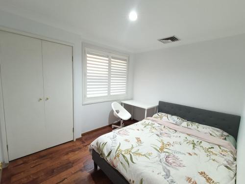 Baulkham Hills Maison | Comfortable Queen Room in Baulkham Hills - BH2