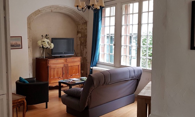Chateau-Gontier Maison | Maison centre confortable, calme et lumineuse 7pers