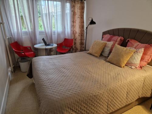 Levallois-Perret Maison | Comfortable rooms for Working - Levallois