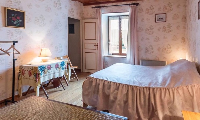 Melin Lit Et Petit-Déjeuner | Chambres Confortables avec Petit Déjeuner Inclus et Salon de Jardin