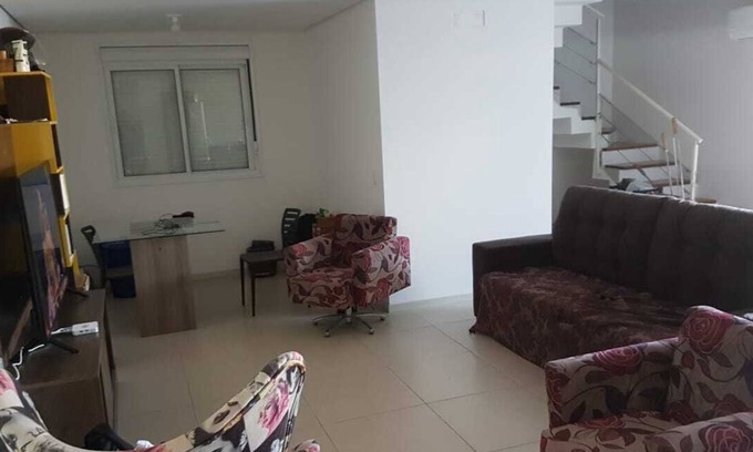 Camobi Appartement | Comfortable, spacious duplex complete with garage