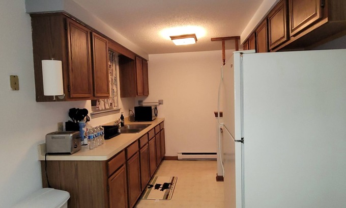 Niagara Falls Maison | Cozy apartment near Niagara Falls, Air Base, Airport, factory outlet mall, & NU.