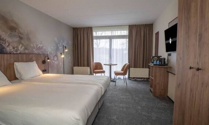 Zeegse Hôtel | Comfortable Stay with Sauna, Indoor Pool, and Direct Access to Drentsche Aa Park