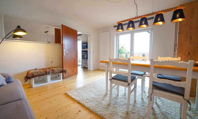 Zwiesel Appartement | Comfortable vacation apartment with balcony (100sqm)