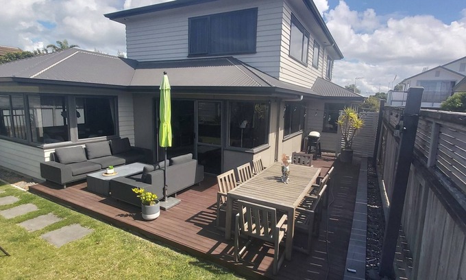 Mount Maunganui Maison | Comforts of Home