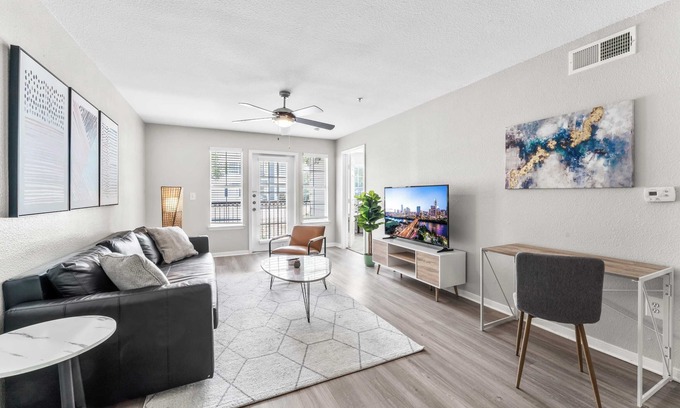 Pleasant Valley Appartement | Comfy 2BR King Suite w Gym&Pool close to DT