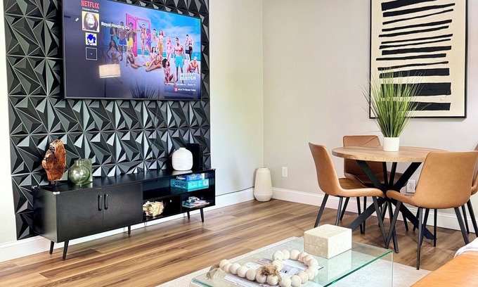 Hempstead Appartement | Comfy 4-bedroom apartment with WiFi, AC, free parking in wonderful Hempstead
