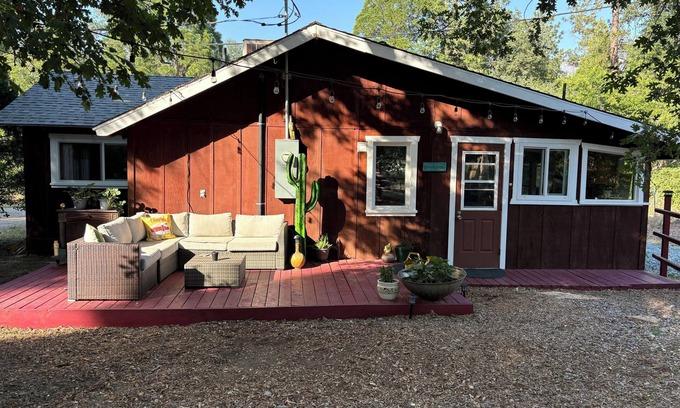 California Hot Springs Cabine | Comfy and Cozy Family Cabin in Sequoia Nat’l Forest in California Hot Springs!