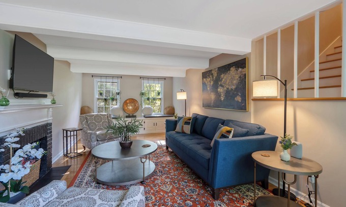 Eastside Maison | Comfy and cozy 4-bedroom minutes to SU, Hospitals, and downtown Syracuse
