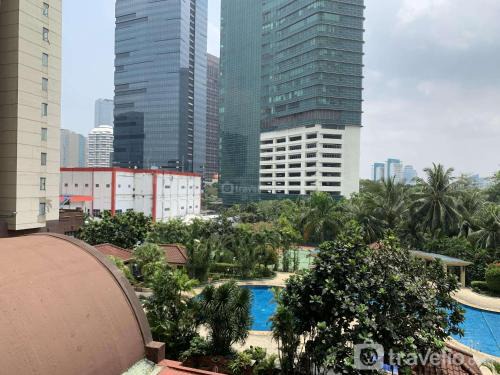 Semanggi Appartement | Comfy and Elegant 2BR at Sudirman Tower Condominium Apartment By Travelio