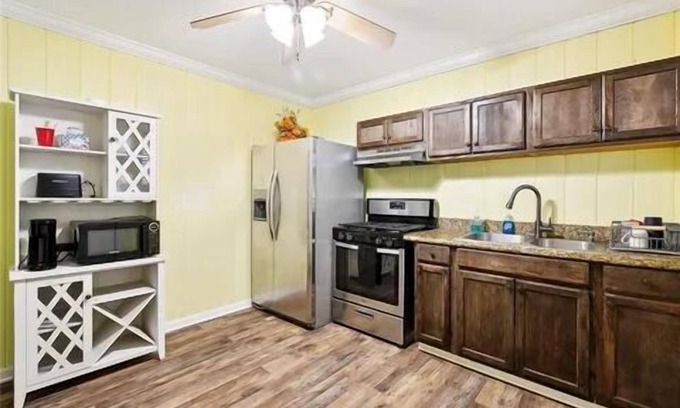 Treme Copropriété | Comfy & Safe 2-bedroom condo in New Orleans - 1 block to French Quarter