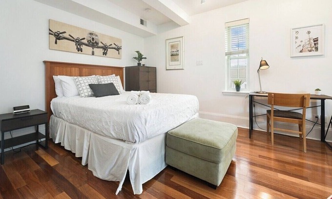 Bloomfield Appartement | ♥Comfy Bloomfield Oasis ~ 5★ Location ~ ♛Queen Bed