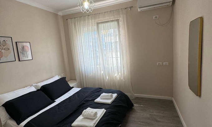 Tirana Appartement | Comfy Cozy Lake City Apartment 2