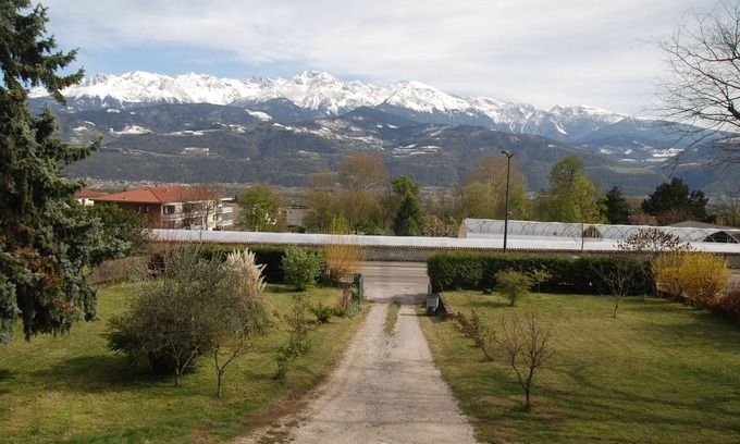 Saint-Ismier Maison | Maison confortable pour groupe et famille. Vue magnifique!