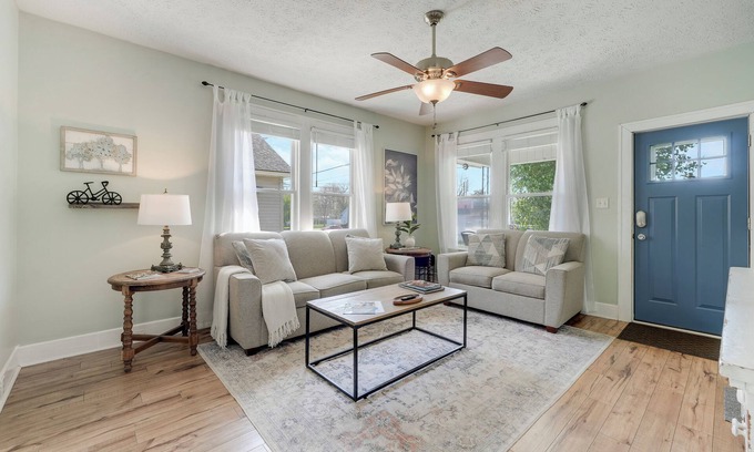 Paducah Maison | Comfy Midtown Retreat - Centrally located!