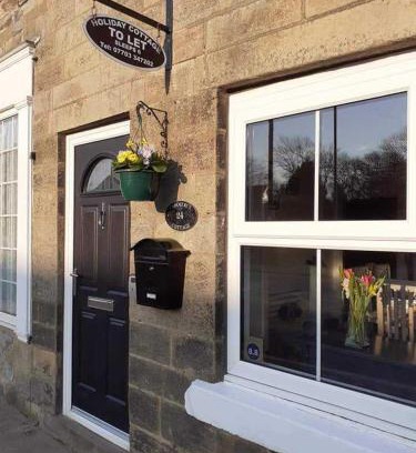 Ripley Maison | Commerce Cottage Rooms