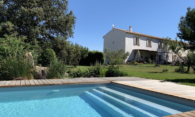 Istres Maison | Logement complet 1er étage d'une maison provençale, vue dégagée sur les étangs