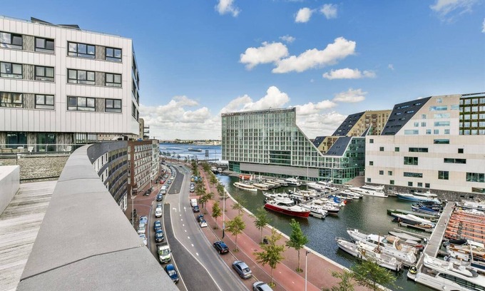 Jordaan Appartement | Complete apartment Loft with a sunrise as well as sunset rooftop terrace!