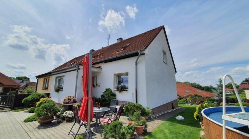 Mochtin Appartement | Complete living with a garden