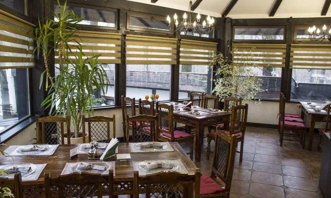 Pitesti Hôtel | Complex Turistic Cornul Vanatorului