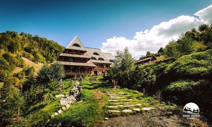 Ruscova Maison | Conacul Drahneilor