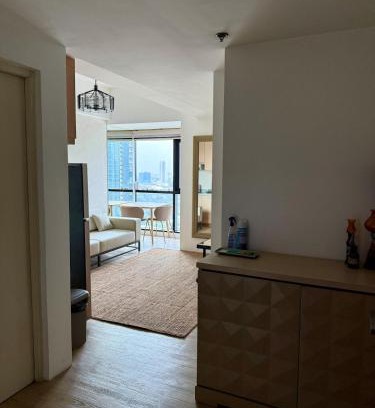 Wack-Wack Greenhills Appartement | Condo Roughly 30 mins from NAIA with view of Greenhills