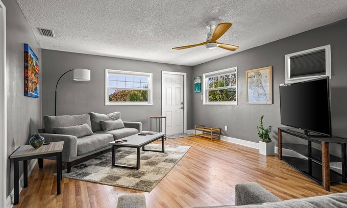 Melbourne Beach Copropriété | Condo unit - Across the street from beach