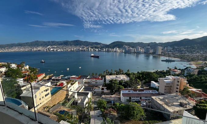 Playa Guitarron Appartement | Condo with spectacular view of the Acapulco bay