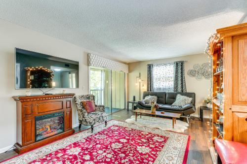 Deltona Lakes Appartement | Condo with Pool and Beach Access Near Theme Park