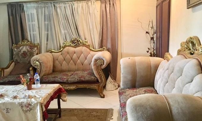 Qasr an-Nil Appartement | Le condoCozy Furnitured Apartment Downtown Cairo propose un hébergement au Caire, à 1, 1 km de la place Tahrir et à 1, 2 km de la mosquée Ibn Tulun. L'établissement se trouve à 1,5 km du musée égyptien