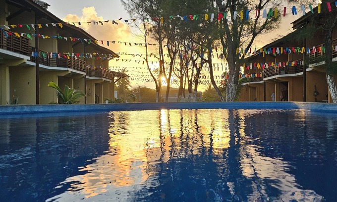 Arembepe Appartement | Condomínio Frente mar pé na Área, Piscinas Naturais! Casa Térreo Aconchegante