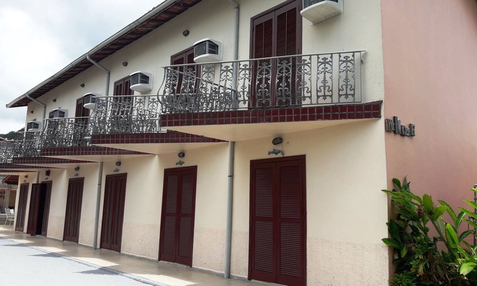 Juquehy Copropriété | CONDOMINIUM estacion / clim / tv / piscine / animaux / jacuzzi chauffé / sauna / churrasq
