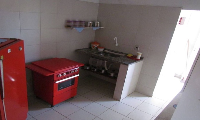 Guarapari Chalet De Ski | Copropriété de dix chalets et piscine pour les invités. Excellent rapport qualité / prix.